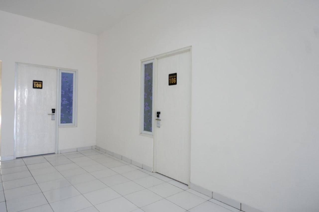 Reddoorz Near Alun Alun Kaliwungu Kendal Hotel Brangsong Ngoại thất bức ảnh