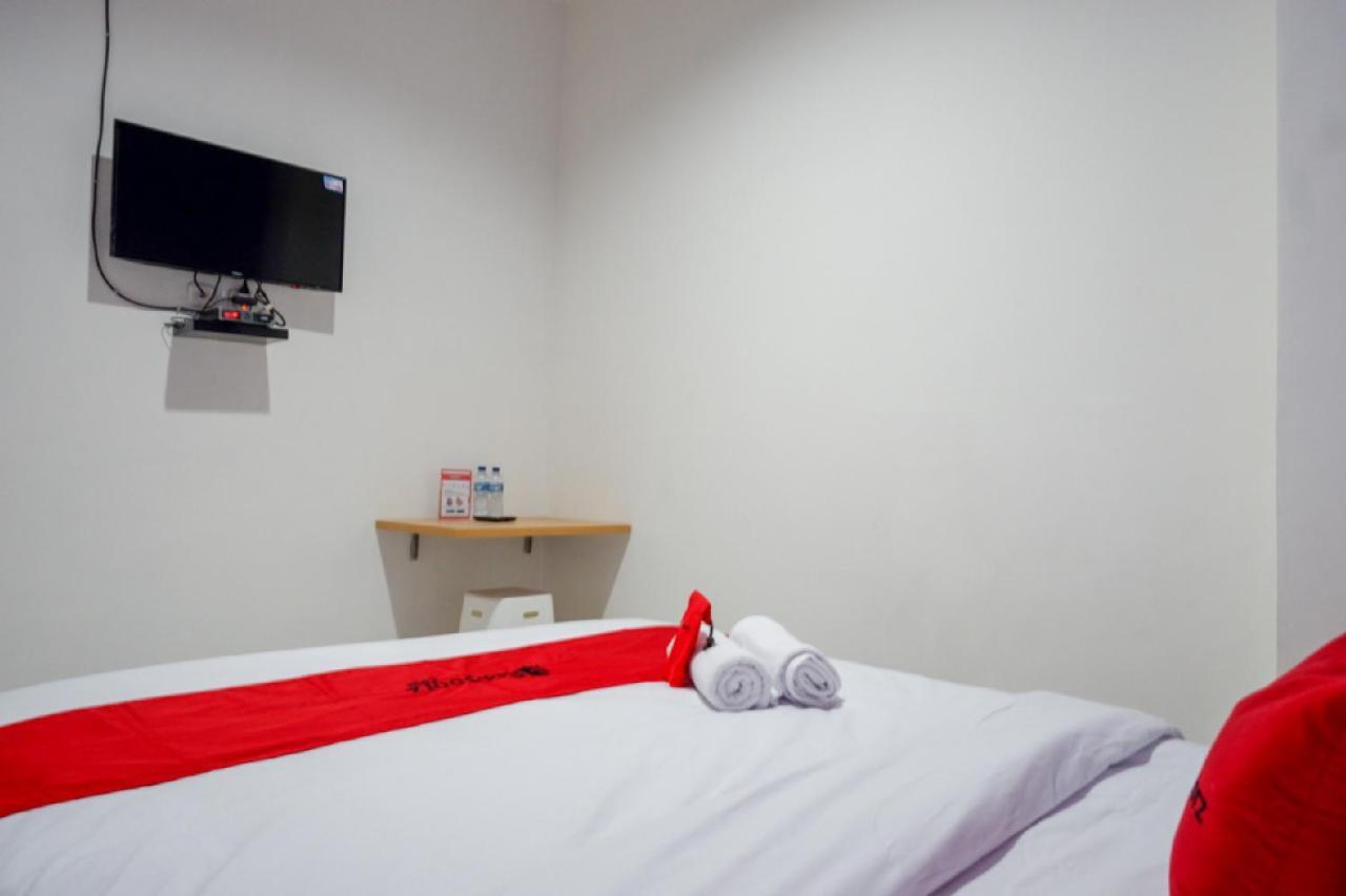 Reddoorz Near Alun Alun Kaliwungu Kendal Hotel Brangsong Ngoại thất bức ảnh