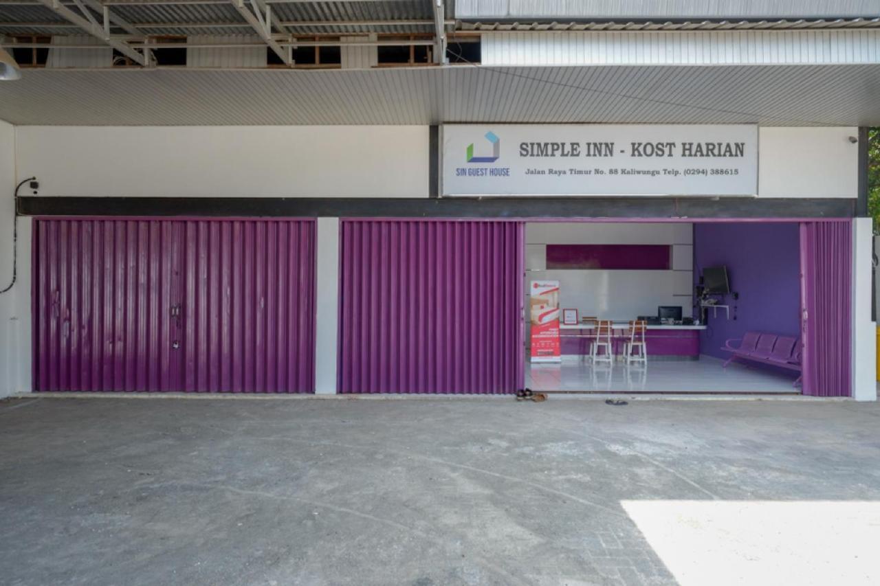 Reddoorz Near Alun Alun Kaliwungu Kendal Hotel Brangsong Ngoại thất bức ảnh