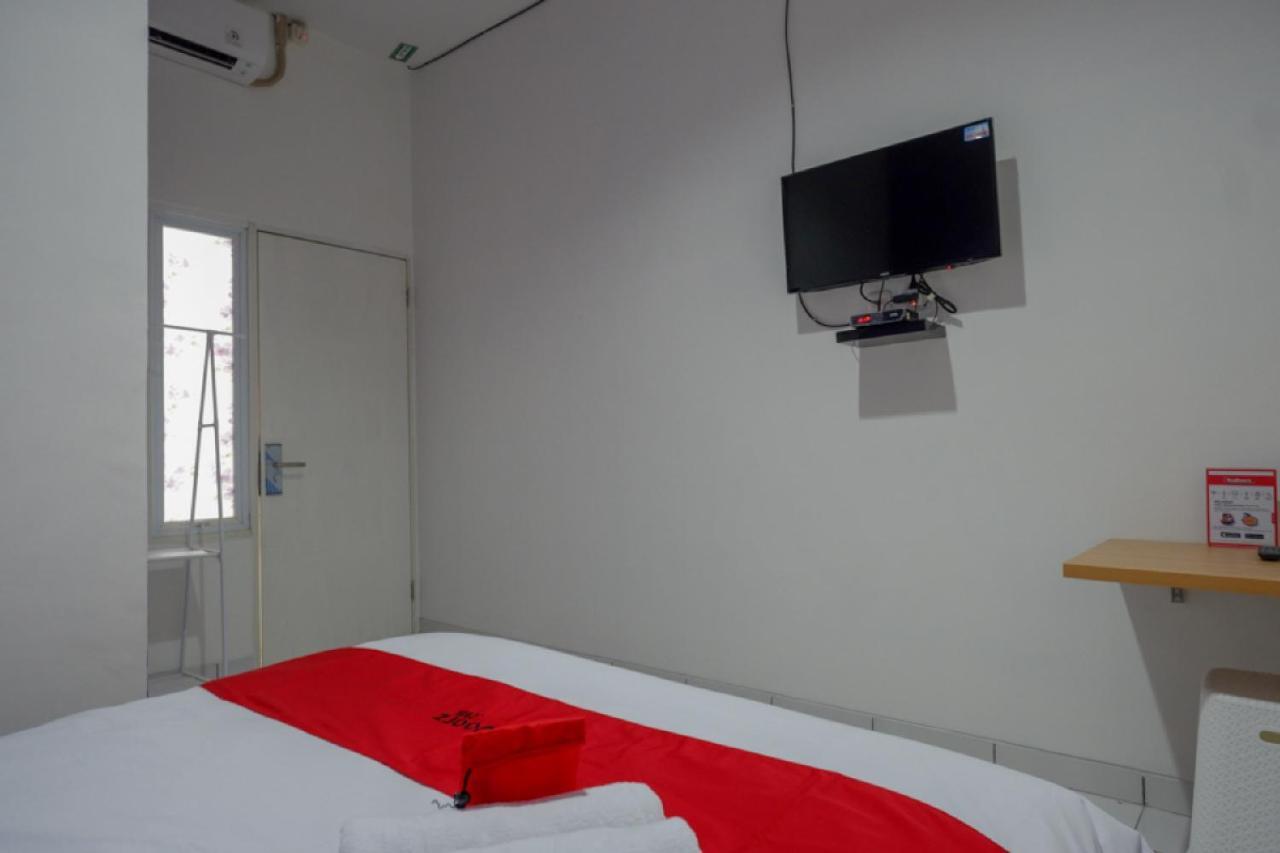 Reddoorz Near Alun Alun Kaliwungu Kendal Hotel Brangsong Ngoại thất bức ảnh
